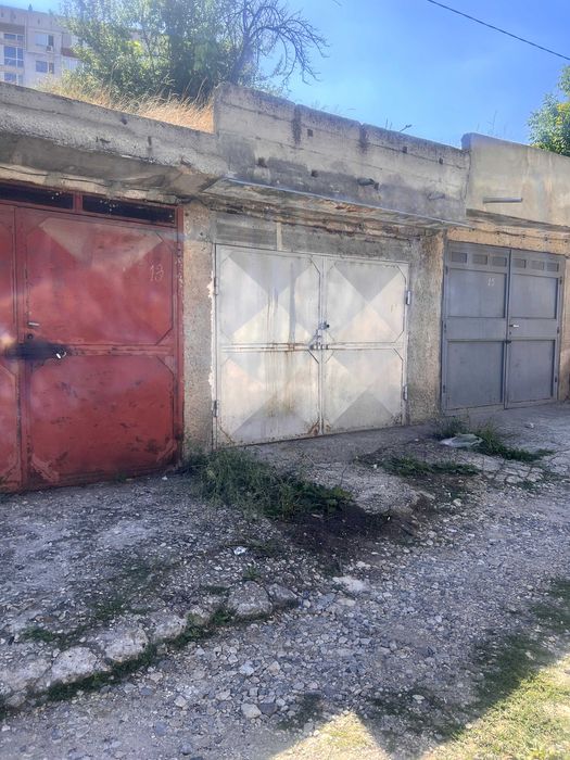 Продава се Тристаен апартамент в Добрич, Център - 93 кв.м за 987 €/кв.м - Снимка #12