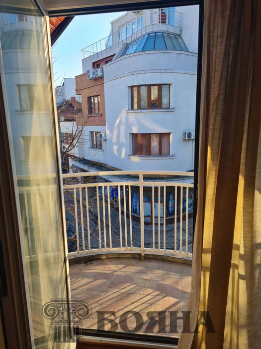 Продава се Къща в Русе, Център - 316 кв.м за 788 €/кв.м - Снимка #16