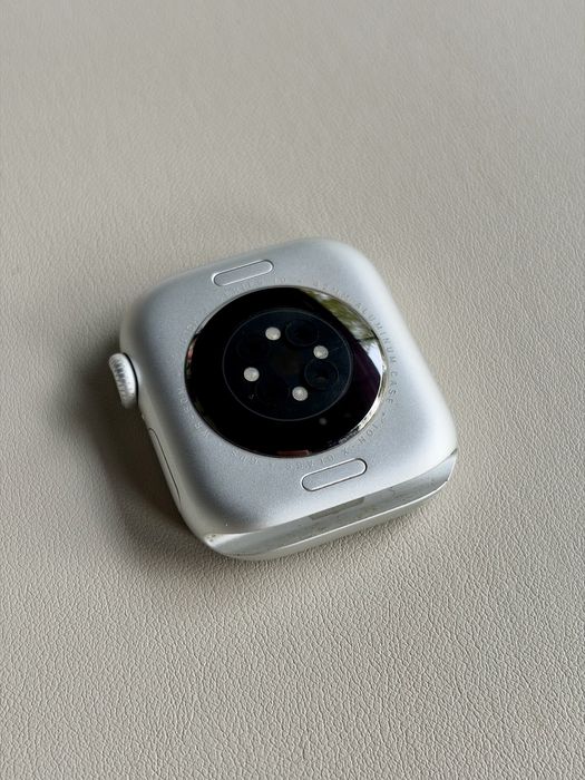 Apple Watch Series 10 42mm GPS Silver Aluminium – Pachet complet