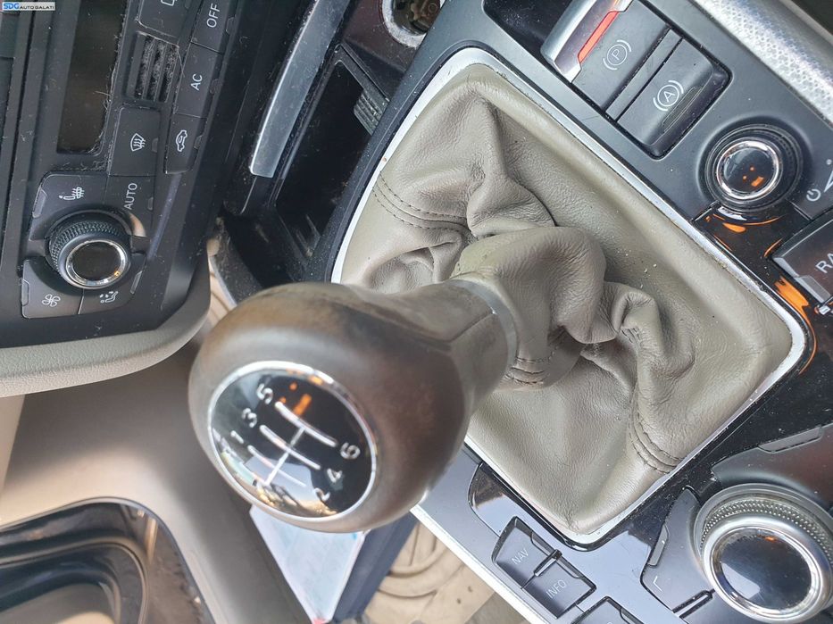 Nuca cu Manson de Piele Crem Cutie Viteze Manuala 6 Trepte cu Uzura Audi A4 B8 B8.5 2008 - 2015 [K4658]