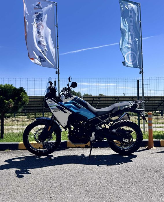 Motocicleta CFMOTO 450MT '26
