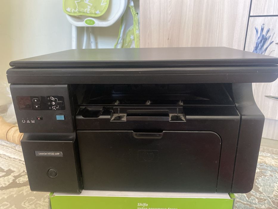 Принтер lasertJet M1132 HP 3/1  черный