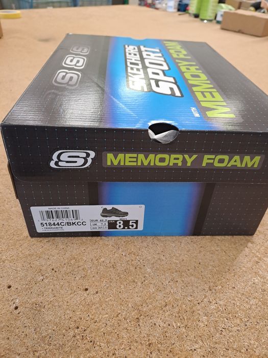 Маратонки Skechers, 41,5 чисто нови