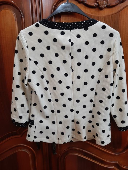 Пиджак летний, производство Корея.размер 8 (46)