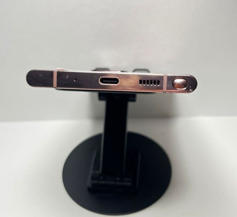 Samsung Note 20 Ultra телефон