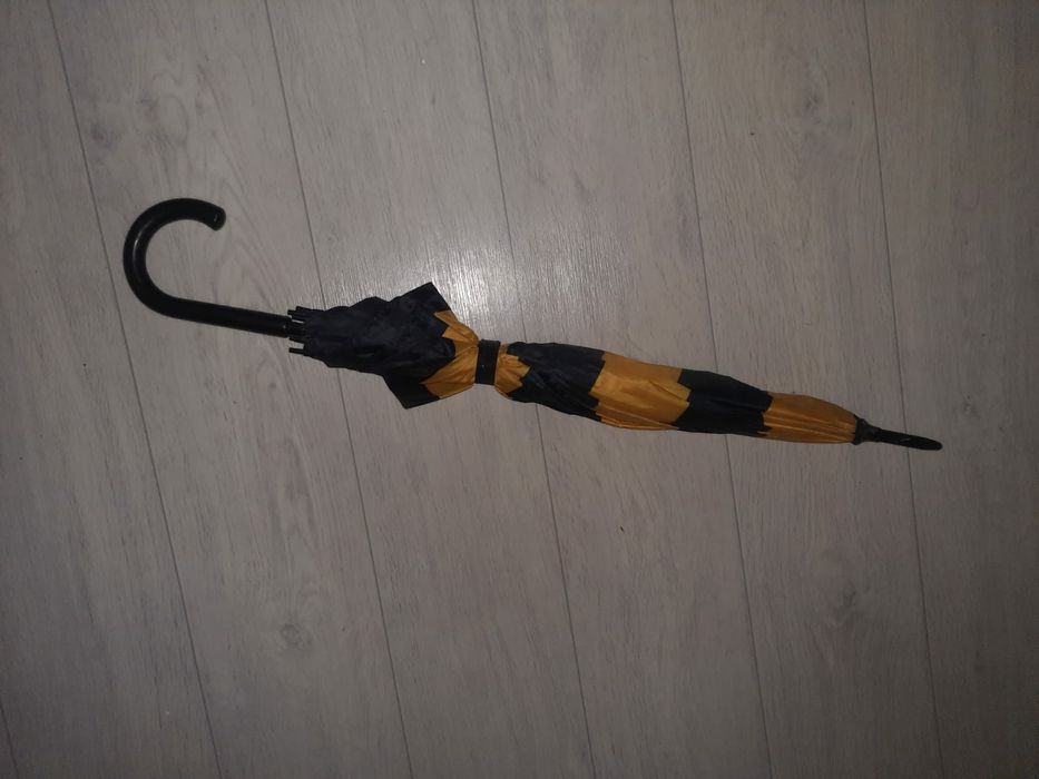 Зонт отдам А нам шок оладку