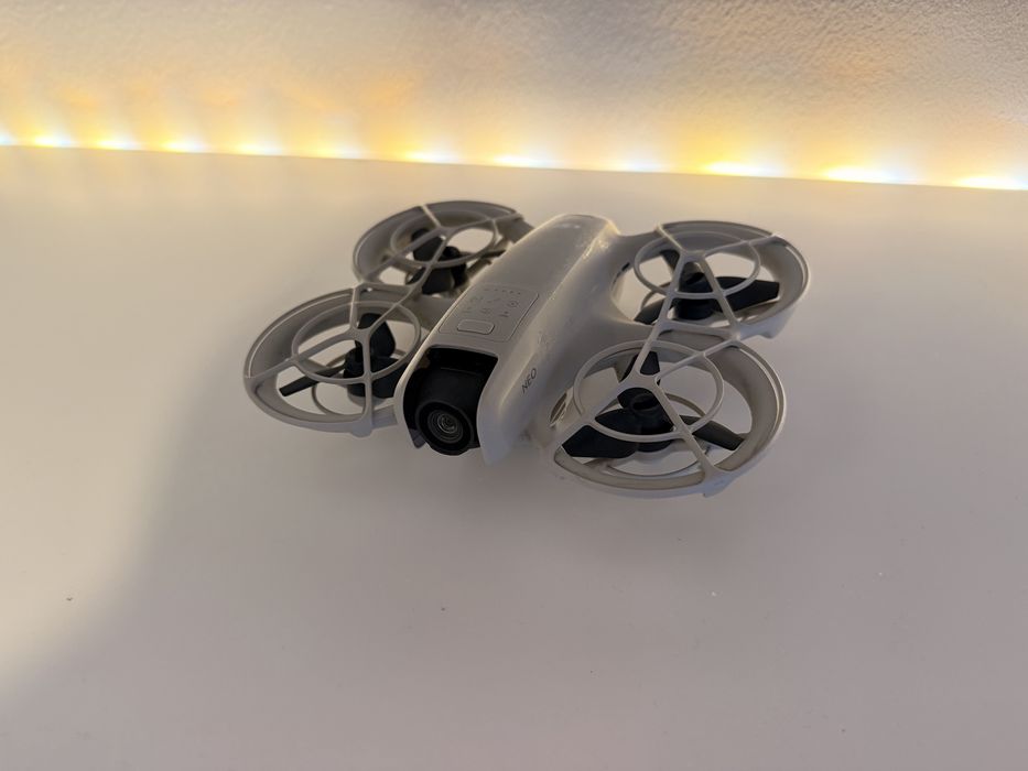 Dronă DJI Neo Fly More Combo