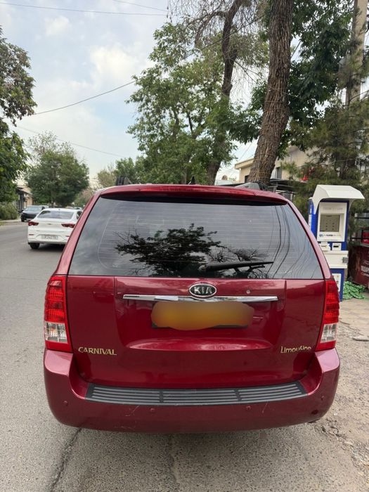 Kia Carnival 2006 yil extra long