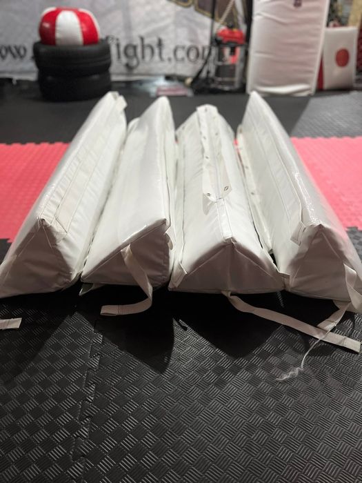 Ъгли възглавнициза боксов ринг