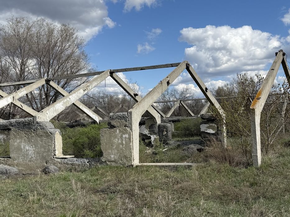 Продам бетонные клюшки (фермы)