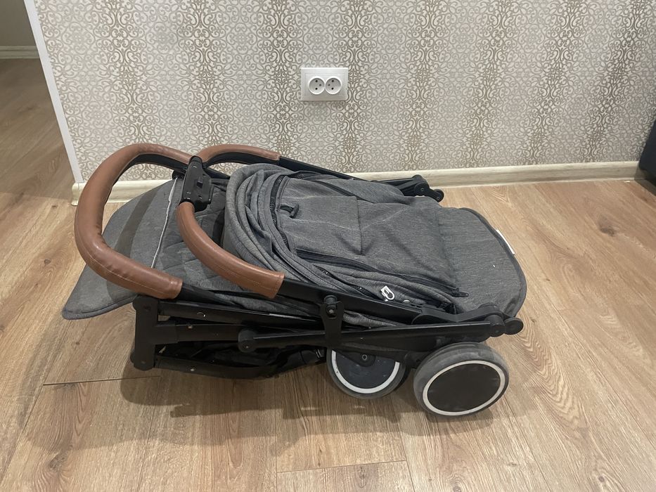 Детская коляска