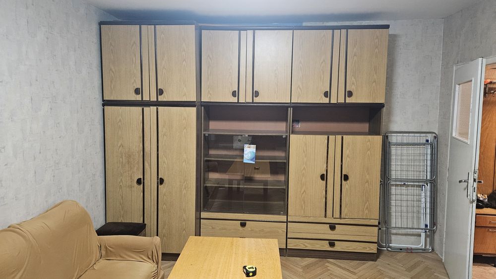 Модулна секция на три части