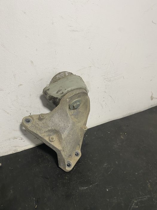 Suport  cutie viteze stanga Audi A6 C6 3.0 TDI | 4F0399113B