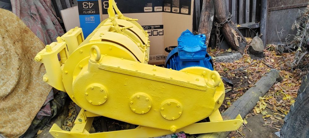 Продам лебедку Лс30пма2