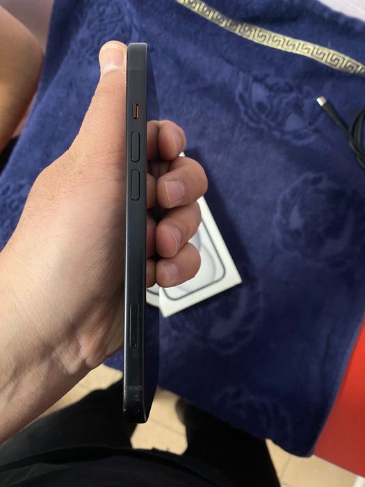 Срочно продам айфон 15 в отл сост 92%