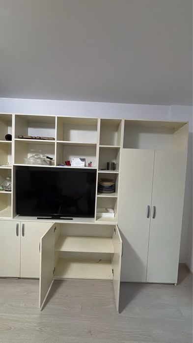 De vanzare biblioteca living
