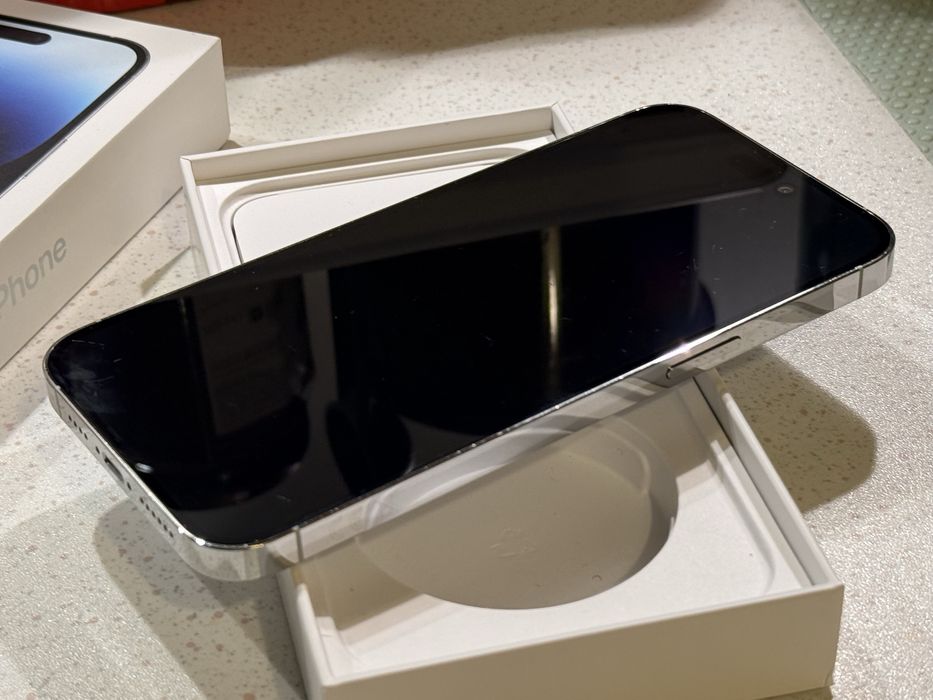 iPhone 14 Pro Max 256GB Silver (Бял) - 87% Батерия, Отличен.