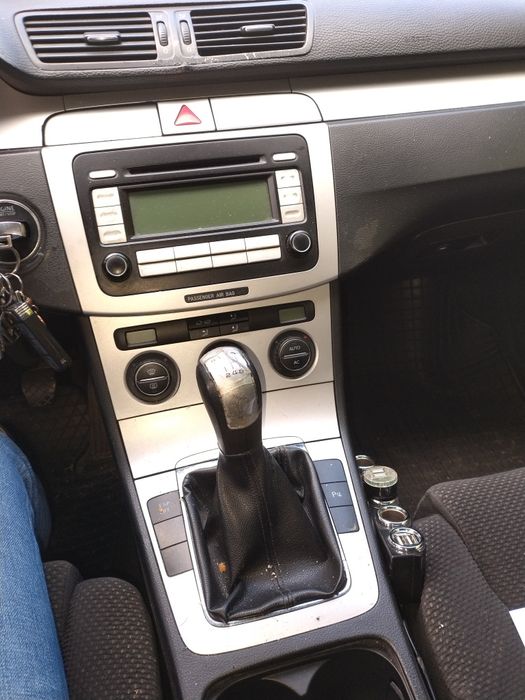 Vând plasat b6 2008