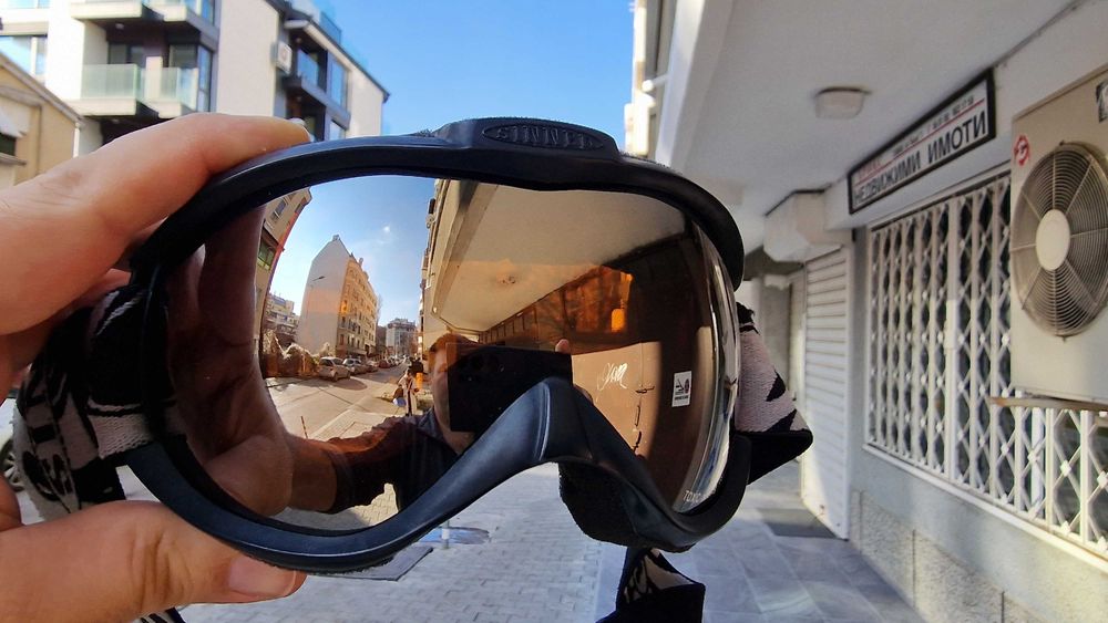 ски обувки, каска, очила, ски сакове