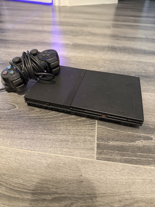 Playstation 2 с джойстиком и блоком