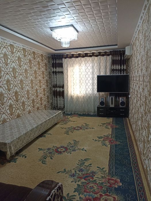 Продается 3х комнатная квартира  ориентр старая канечка город Бухара