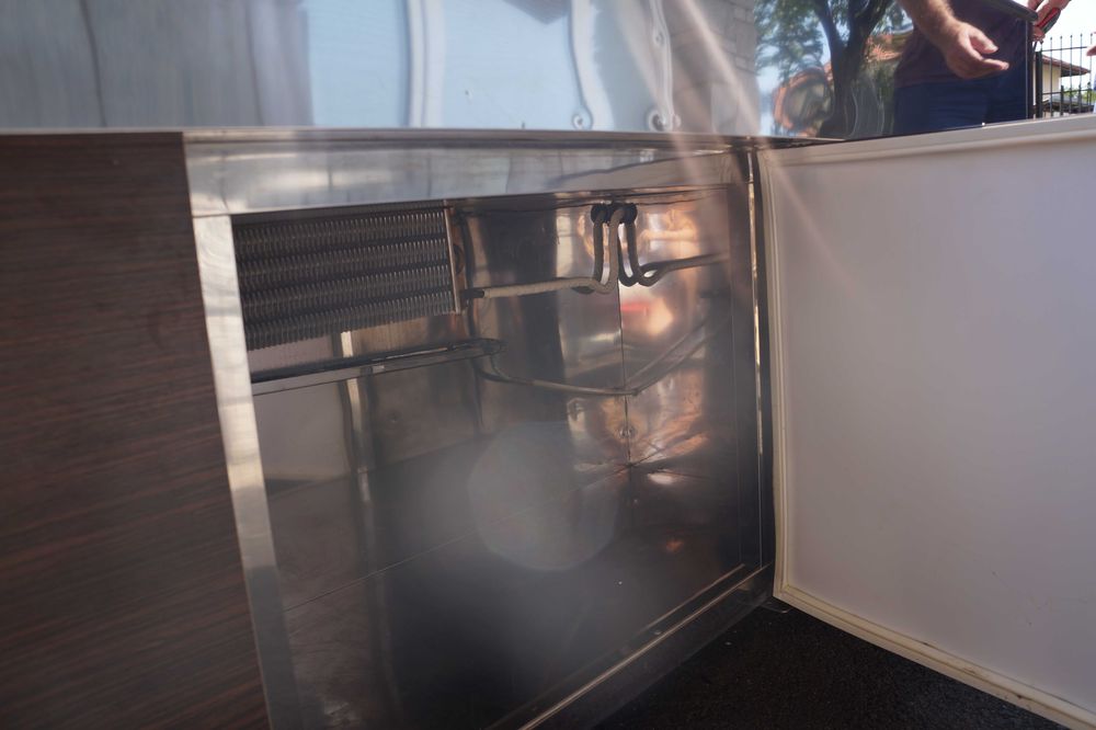 Хладилна витрина