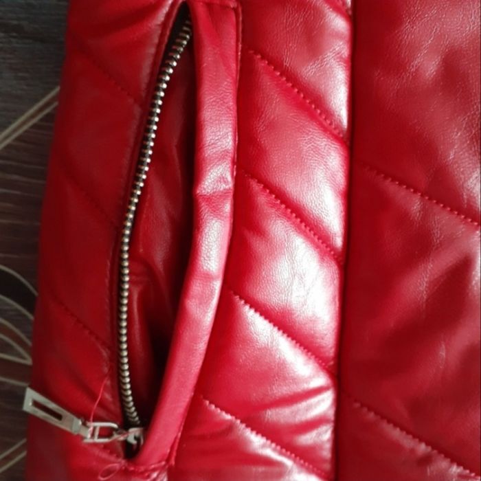 Продам кожаную куртку