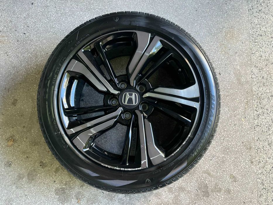 17 Оригиналнa Лята Алуминиева Джанта Honda 5 x 114,3 и Гума 2022