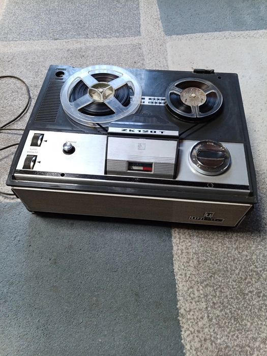 Magnetofon Grundig-Unitra