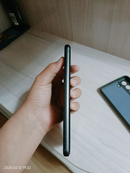 Samsung s21fe с каробкой