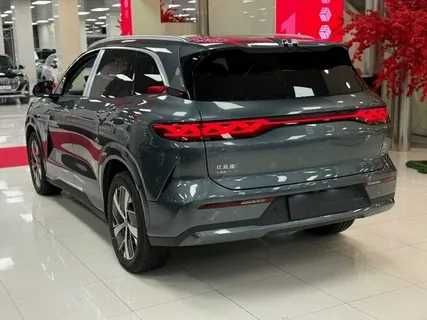 BYD Tang L full boshlangich 30% tolov bilan nasiya savdo asosida