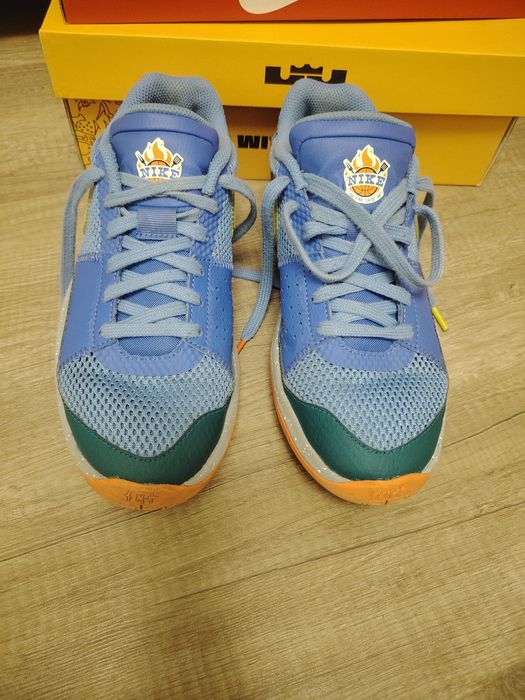 Adidași superbi, originali