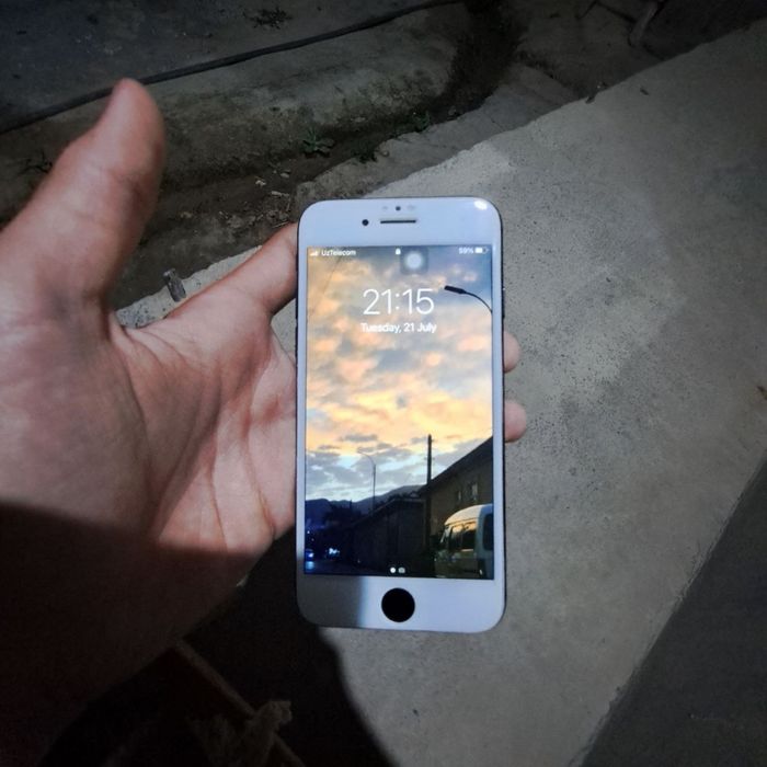 Iphone 7 holati ideal ekran tugma ishlamedi