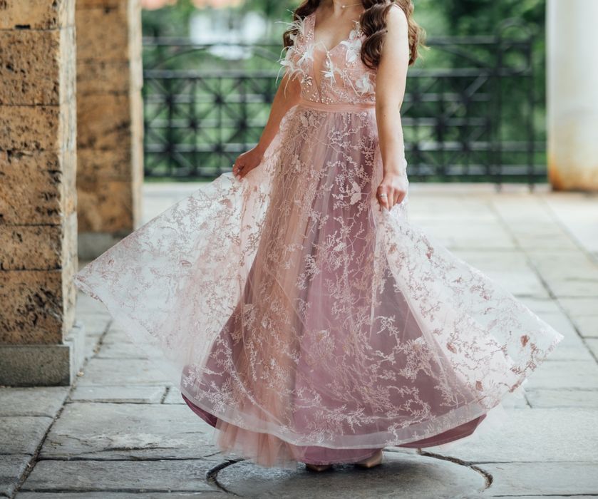 Продавам балната си рокля