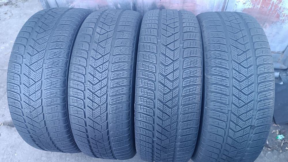 235/55/19 Pirelli