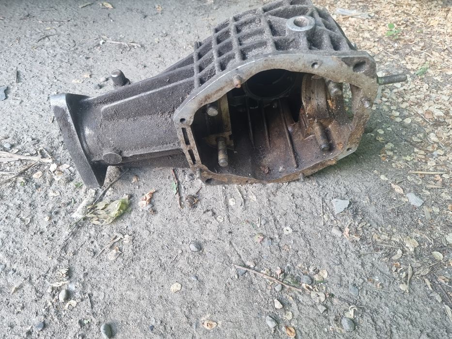 Корпус редуктора переднего моста нива