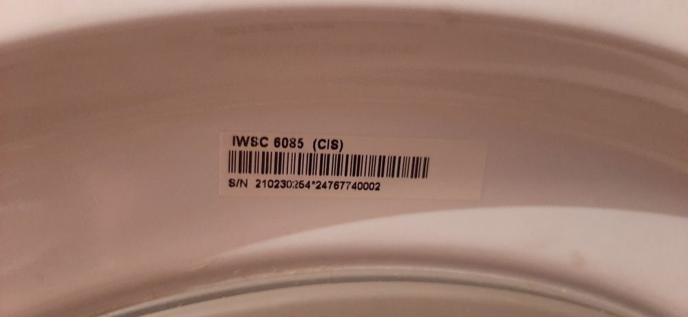Продам стиральную машинку Indesit