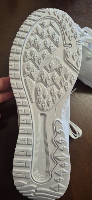 Продам летние кроссовки, 43-44 размер