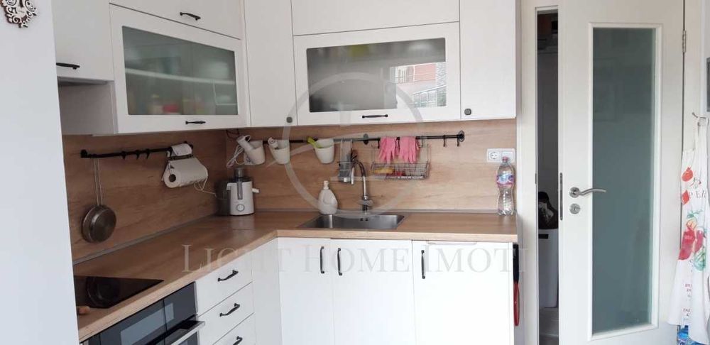 Продава се Тристаен апартамент в Пловдив, Център - 85 кв.м за 2459 €/кв.м - Снимка #4