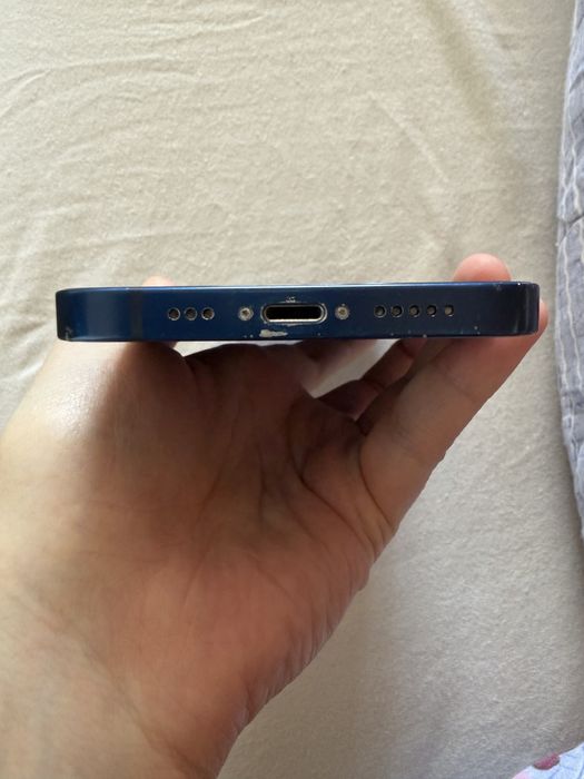 Продам iphone 12 64 гб