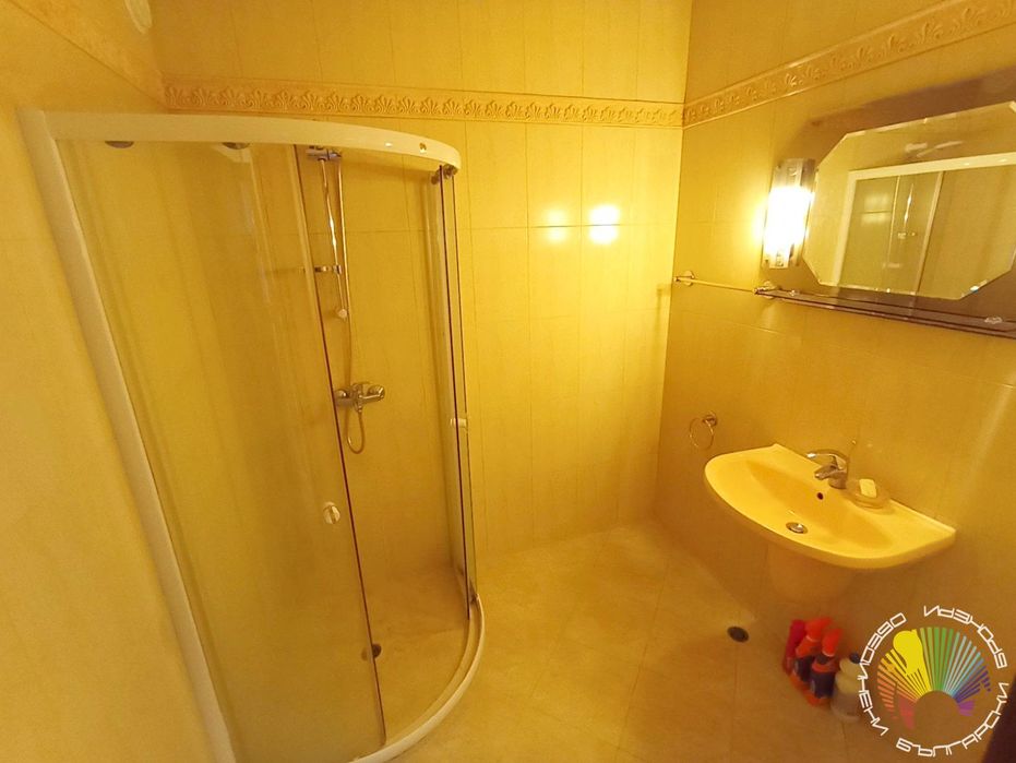 Дава се под наем Тристаен апартамент в Бургас, Възраждане - 120 кв.м за 459 € - Снимка #9