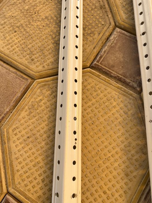 2 шт ножки от стелажей