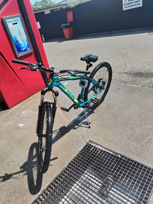 Vând bicicleta DHS
