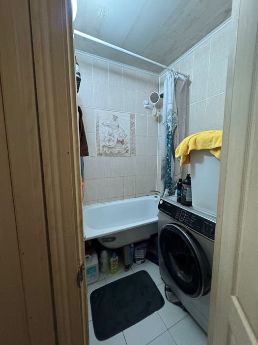 Продам 2 ком. Квартиру отличном районе