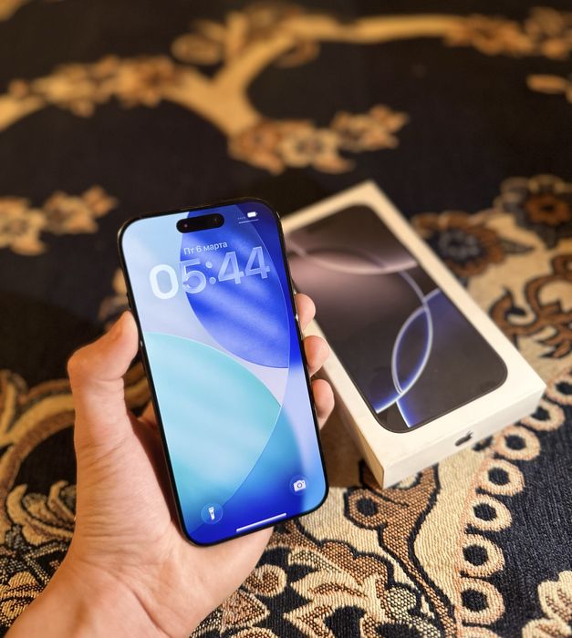 Продам срочно iPhone 16 Pro 128gb