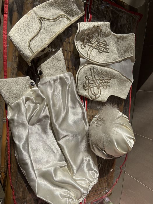 Шохона ўғил болалар кийими