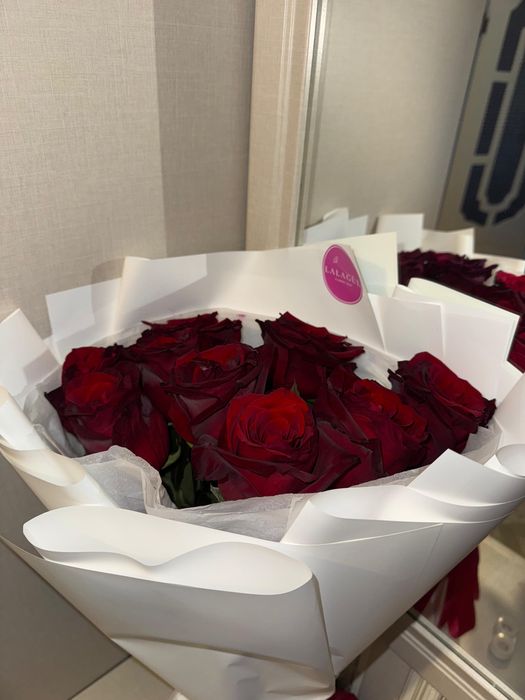 Красивые розы, свежый