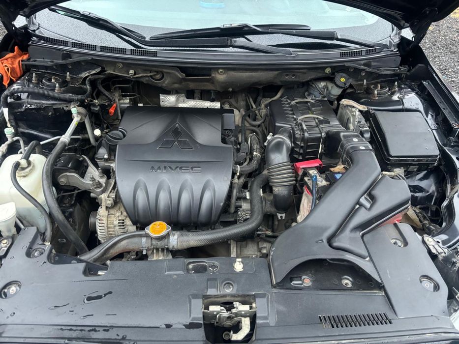 Продам митсубиси лансер 10