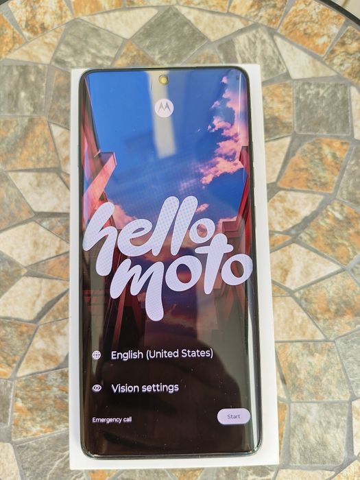 Vând Motorola edge 60 Pro