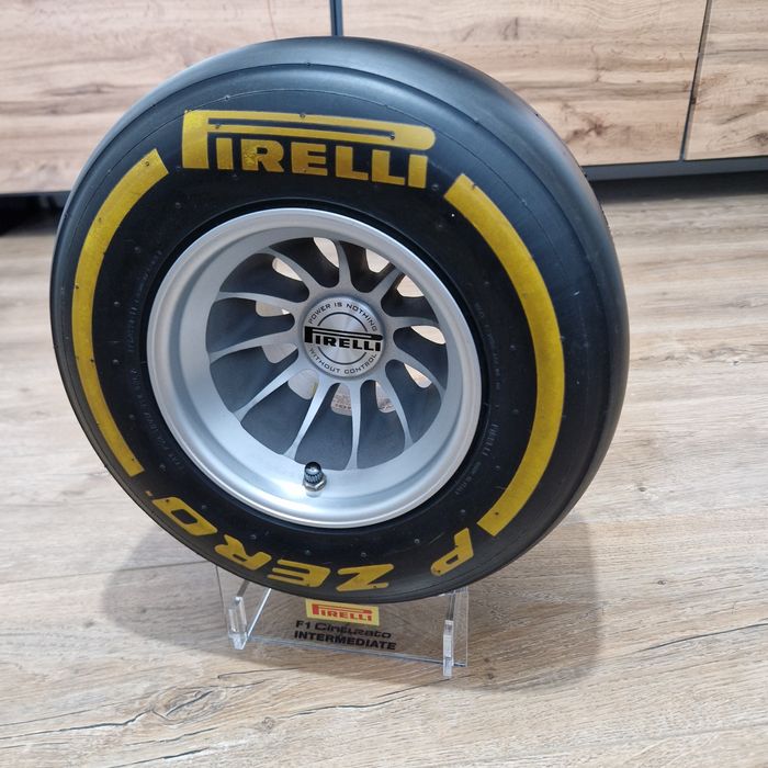 Formula 1 - roata pole position 13'